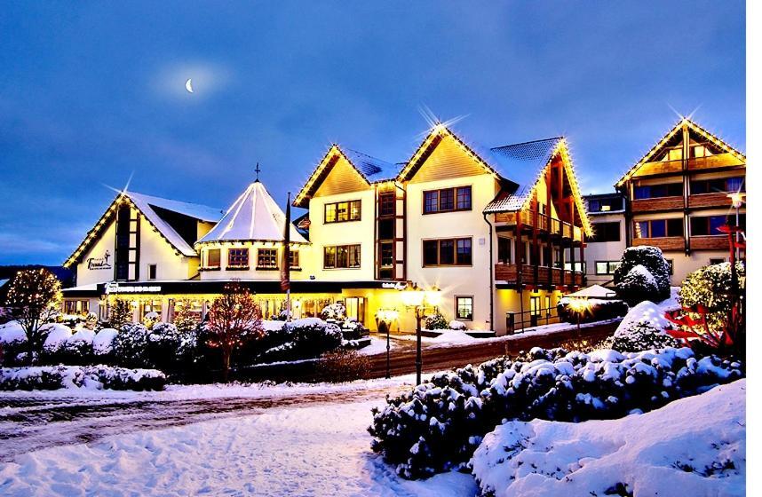 Hotel Freund - Privathotels Dr Lohbeck Oberorke ภายนอก รูปภาพ